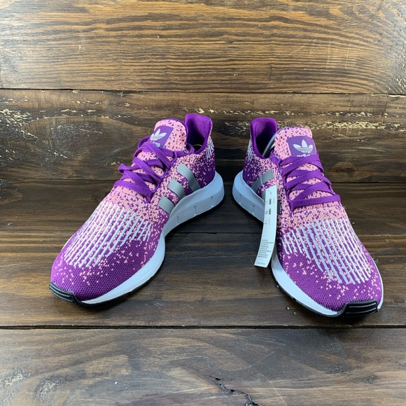 ADIDAS SWIFT RUN WOMENS SHOES - Picture 5 of 10